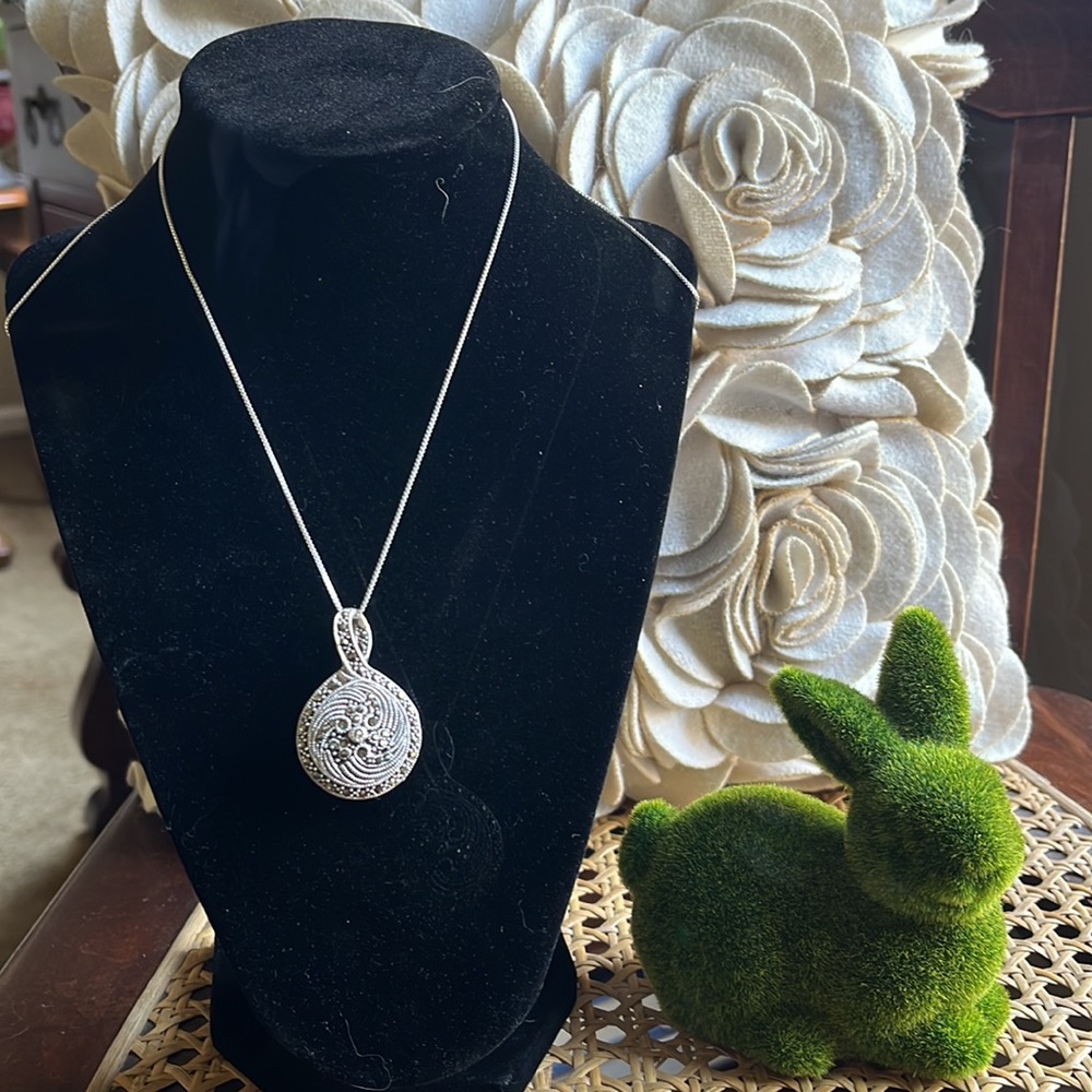 Vintage Black Onyx & Marcasite Reversible Sterling Silver Round Pendant Necklace
